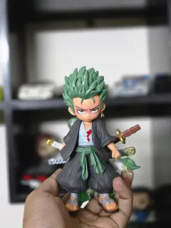 One Piece Roronoa Zoro Wano Arc Chibi Figure – Three-Sword Style Green Aura Anime Statue
