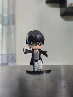 Harry Potter & Hedwig Chibi Figure Set – Hogwarts School Uniform Wand Statue